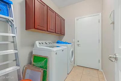 2206 W Fawn Drive, Phoenix, AZ 85041 - Photo 29