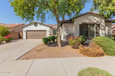 2206 W Fawn Drive, Phoenix, AZ 85041 - Photo 1