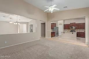2206 W Fawn Dr, Phoenix, AZ 85041 - Photo 9