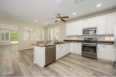 16060 W Mercer Lane, Surprise, AZ 85379 - Photo 17