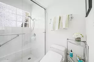 1801 E Winter Dr, Phoenix, AZ 85020 - Photo 17