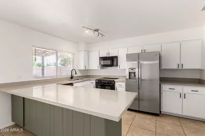2324 E Palmcroft Drive, Tempe, AZ 85282 - Photo 9