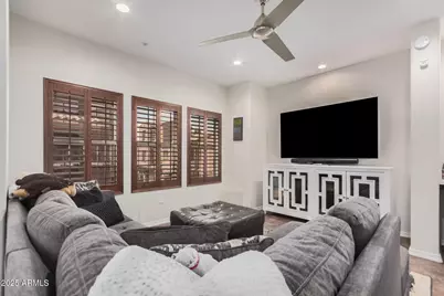 3935 E Rough Rider Road #Unit 1029, Phoenix, AZ 85050 - Photo 5