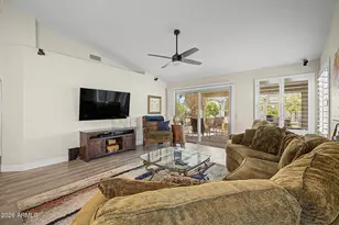 10532 E Coopers Hawk Dr, Sun Lakes, AZ 85248 - Photo 9