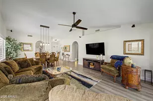 10532 E Coopers Hawk Dr, Sun Lakes, AZ 85248 - Photo 11