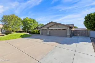 2637 E Carla Vista Dr, Gilbert, AZ 85295 - Photo 3