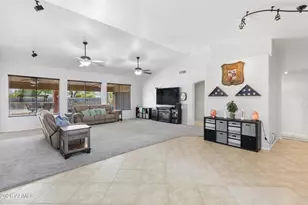 2637 E Carla Vista Dr, Gilbert, AZ 85295 - Photo 15