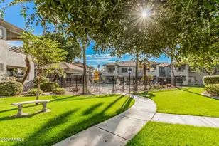 7401 W Arrowhead Clubhouse Dr, Glendale, AZ 85308 - Photo 25