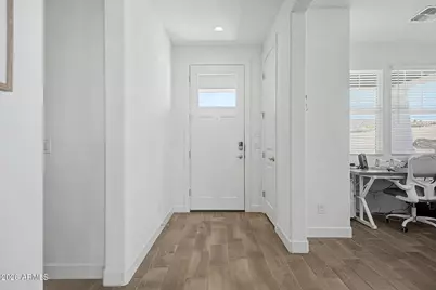 17440 W Auburn Street, Surprise, AZ 85388 - Photo 7