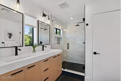 220 W Monterosa Street, Phoenix, AZ 85013 - Photo 9