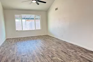 4235 W Aster Dr, Phoenix, AZ 85029 - Photo 11