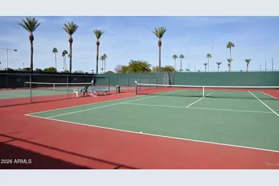 19046 N Lakeforest Drive, Sun City, AZ 85373 - Photo 31