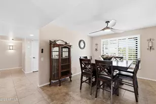 10110 W Pine Springs Dr, Sun City, AZ 85373 - Photo 13