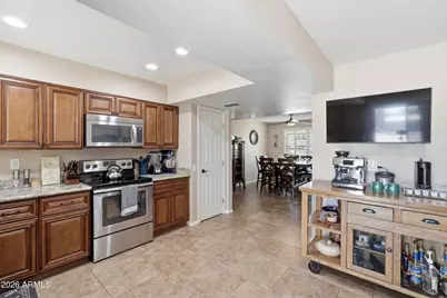 10110 W Pine Springs Drive, Sun City, AZ 85373 - Photo 9