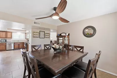 10110 W Pine Springs Drive, Sun City, AZ 85373 - Photo 11