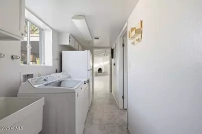 13045 N 8th Avenue, Phoenix, AZ 85029 - Photo 33