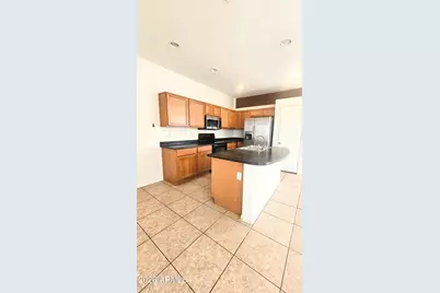 9915 W Wier Avenue, Tolleson, AZ 85353 - Photo 3