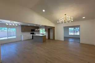 15015 N 23rd Ave, Phoenix, AZ 85023 - Photo 3