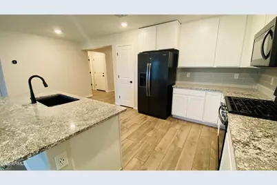 17461 W Molly Lane, Surprise, AZ 85387 - Photo 11