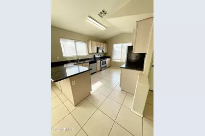 11434 W Cambridge Avenue, Avondale, AZ 85392 - Photo 3