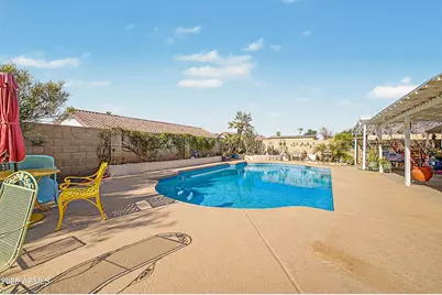 1756 E Park Street, Phoenix, AZ 85042 - Photo 9