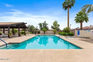2118 E Center Ln, Tempe, AZ 85281 - Photo 25