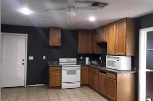 8939 W Sells Dr, Phoenix, AZ 85037 - Photo 11