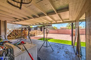 8939 W Sells Dr, Phoenix, AZ 85037 - Photo 33
