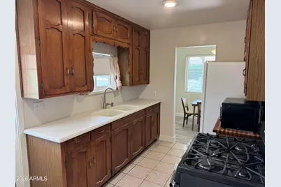 598 W Flint Street, Chandler, AZ 85225 - Photo 5