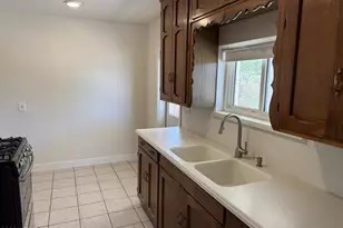 598 W Flint St, Chandler, AZ 85225 - Photo 3
