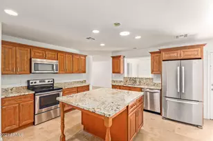 8731 E Minnezona Ave, Scottsdale, AZ 85251 - Photo 5