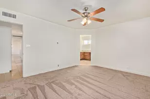 8731 E Minnezona Ave, Scottsdale, AZ 85251 - Photo 11