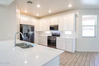 16739 W Sand Hills Road, Surprise, AZ 85387 - Photo 15
