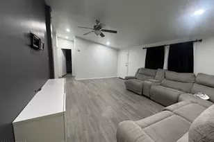 117 E Villa Theresa Dr, Phoenix, AZ 85022 - Photo 9