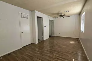 8220 W Meadowbrook Ave, Phoenix, AZ 85033 - Photo 13