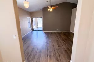 8928 W Cherry Hills Dr, Peoria, AZ 85345 - Photo 13