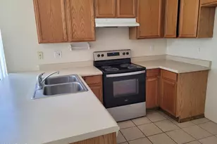 8817 N 65th Dr, Glendale, AZ 85302 - Photo 3