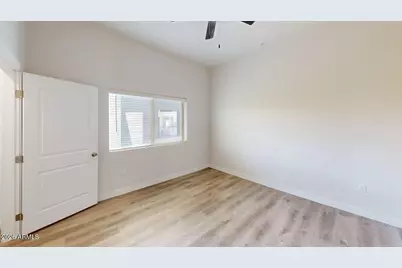 9160 N 67th Avenue #219, Glendale, AZ 85302 - Photo 11