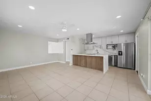 8730 E Rancho Vista Dr, Scottsdale, AZ 85251 - Photo 7