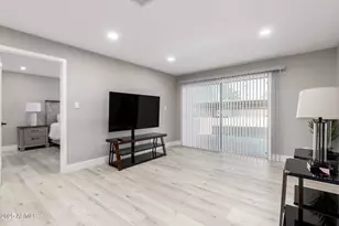 4354 N 82nd St, Scottsdale, AZ 85251 - Photo 5