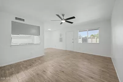 5984 N 48th Avenue, Glendale, AZ 85301 - Photo 9