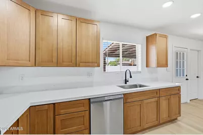 228 W 18th Avenue, Apache Junction, AZ 85120 - Photo 15