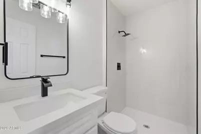 228 W 18th Avenue, Apache Junction, AZ 85120 - Photo 27