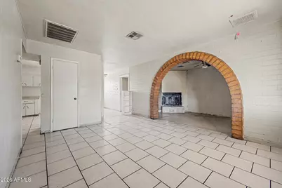 5828 N 63rd Drive, Glendale, AZ 85301 - Photo 7