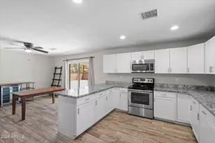 3631 W Denton Ln, Phoenix, AZ 85019 - Photo 11