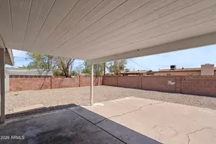 3631 W Denton Ln, Phoenix, AZ 85019 - Photo 23
