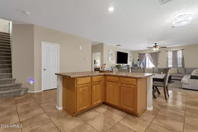 3422 W Leodra Lane, Phoenix, AZ 85041 - Photo 5