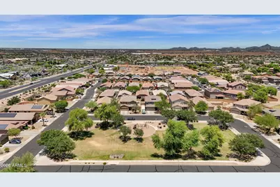 3422 W Leodra Lane, Phoenix, AZ 85041 - Photo 29