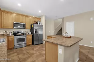 3422 W Leodra Ln, Phoenix, AZ 85041 - Photo 7