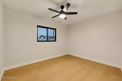 2038 E Cheery Lynne Road, Phoenix, AZ 85016 - Photo 25